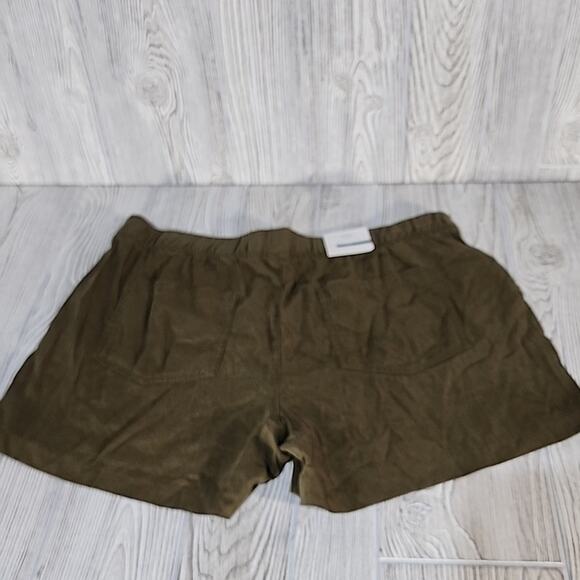Old Navy Mid Rise Shorts Olive Green Womens Size Large NWT - Picture 5 of 10